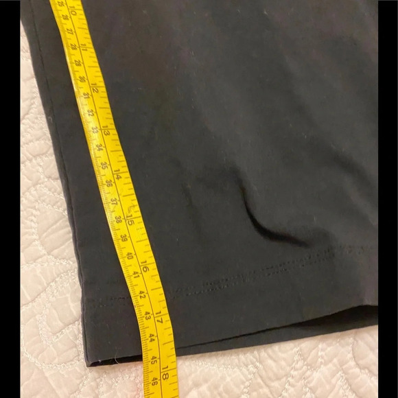 Women’s Columbia Omni Shield Black Knee Length Pedal Pushers - Picture 8 of 8